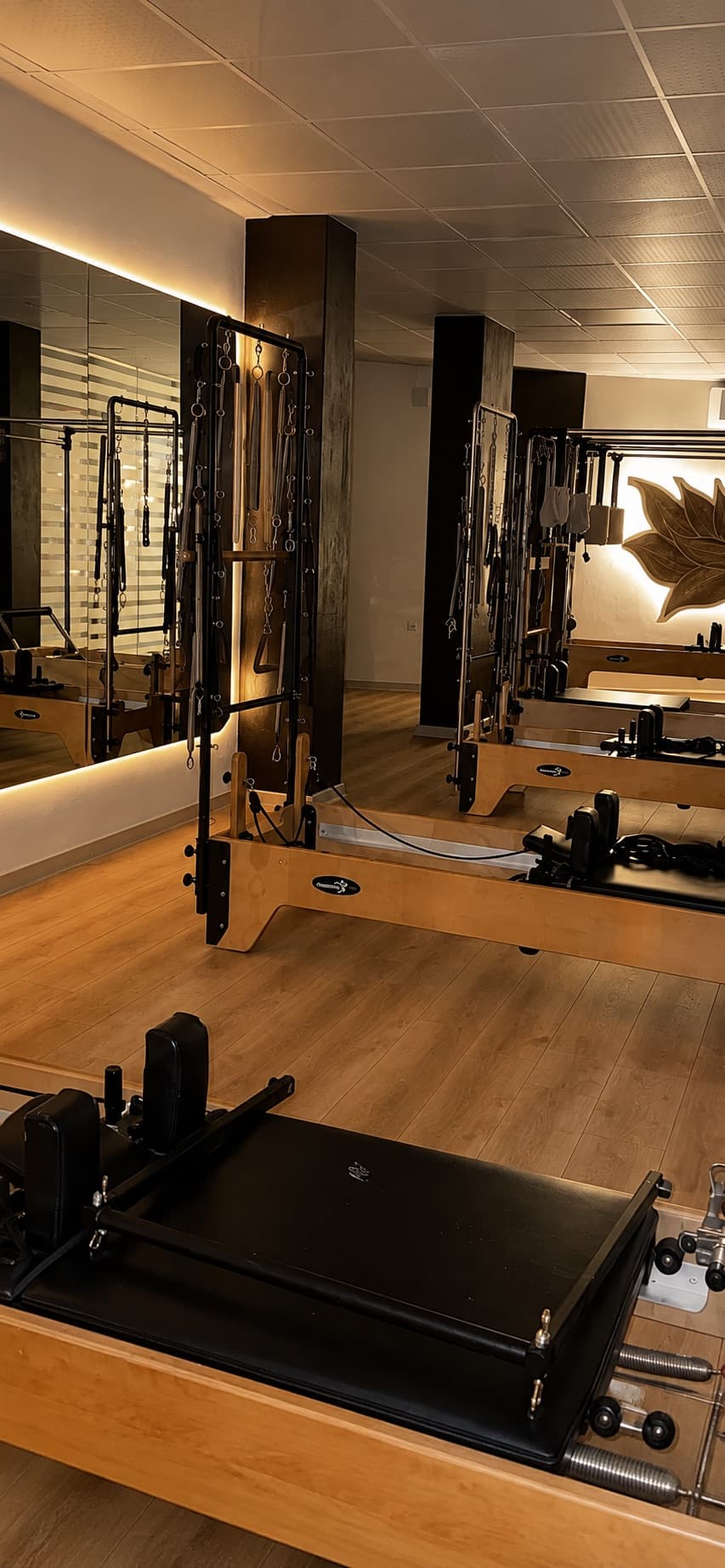ÜM Stüdyo — Pilates ve Yoga stüdyosu